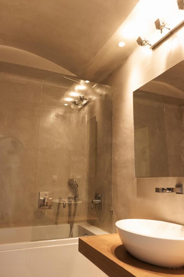 Cavo Bianco Boutique & 5* Kamári
