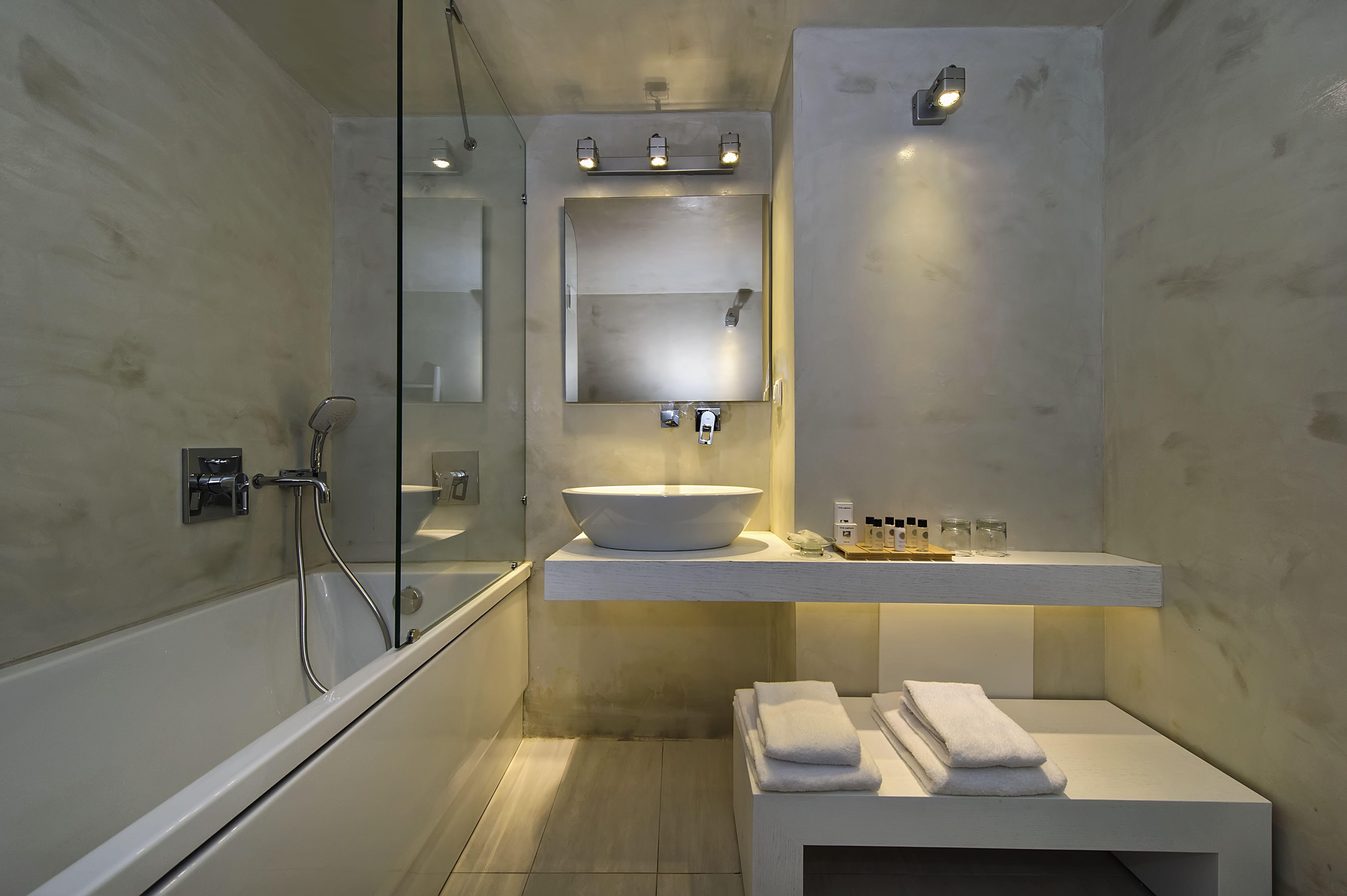 Cavo Bianco Boutique & Kamári