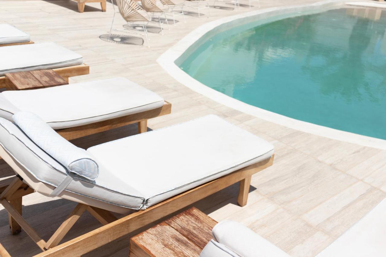 Cavo Bianco Boutique & 5* Kamári