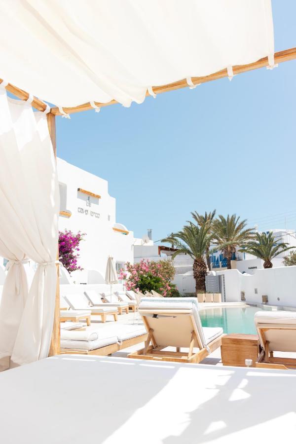 Cavo Bianco Boutique & Kamari (Santorini)